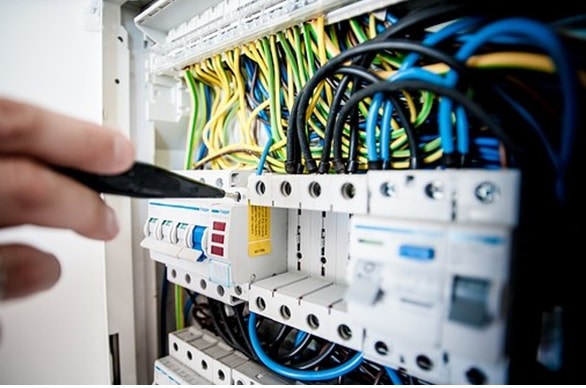 An In-Depth Guide to Circuit Breakers