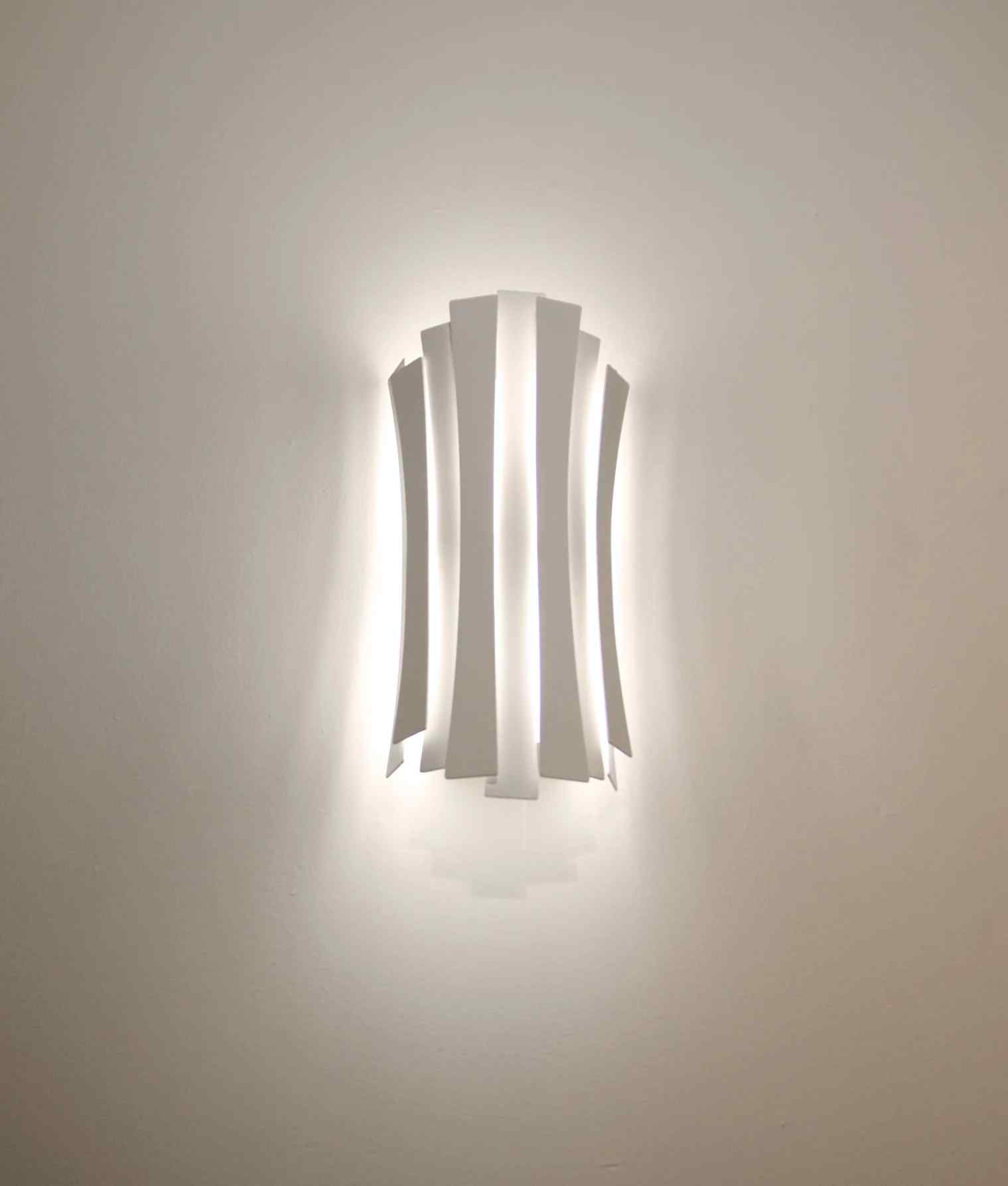 CLA BAGOTA: City Series LED Tri-CCT Interior Curved Shape Dimmable Wall Light