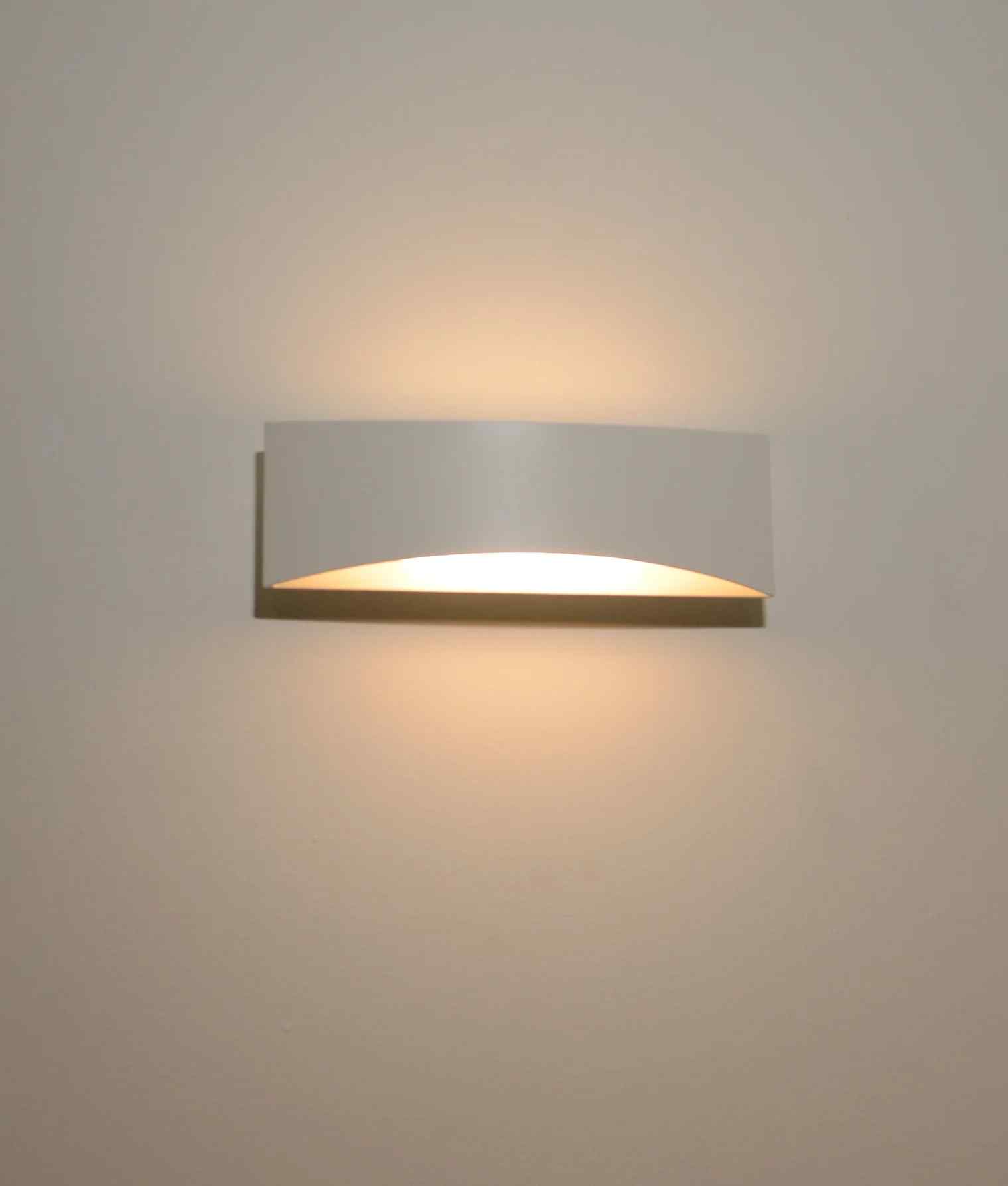 CLA BRISTOL: City Series LED Tri-CCT Interior Curved Up/Down Dimmable Wall Light