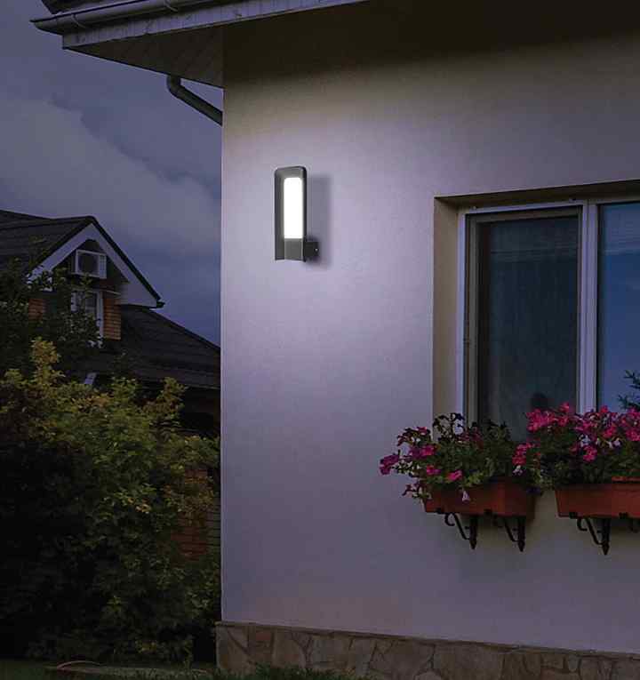 CLA HATHOR: Exterior LED Dark Grey Rectangular Surface Mounted Wall Light IP54