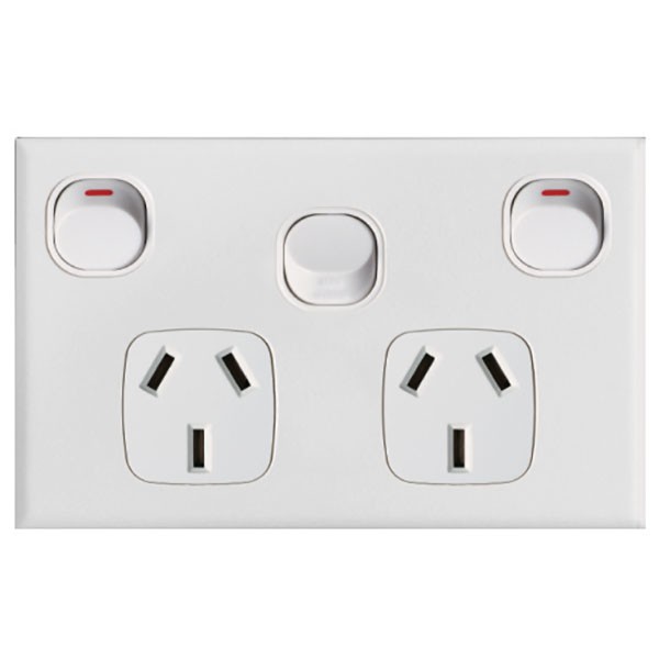 TradeSave Powerpoint Double, 10A with Extra 16A Switch - TSEGPO2X